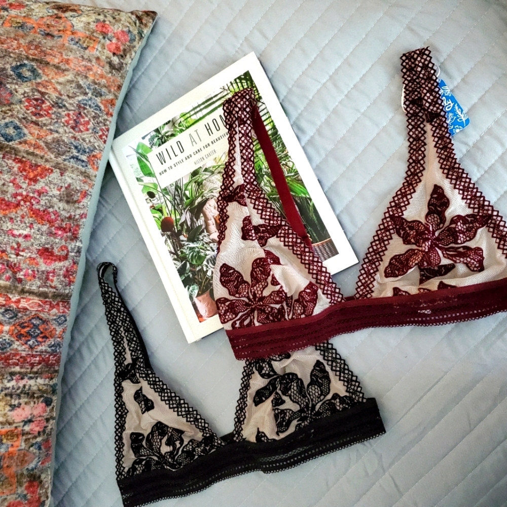 BUNDLE OF 2❣❣NWT💕Free People Alia Bralettes